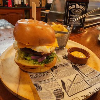 Burger Veggie + Patatas Fritas