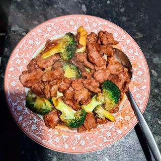 Ternera Con Brócoli