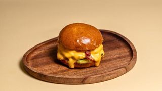 კლასიკური ბურგერი პატარა