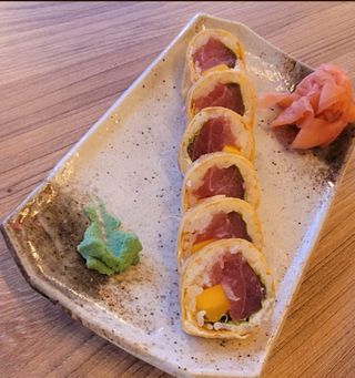 Tamagomaki tuna
