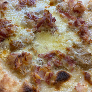 Pizza pancetta e porcini