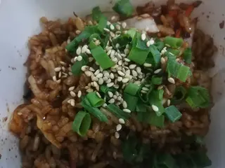 ბრინჯი ბოსტნეულით