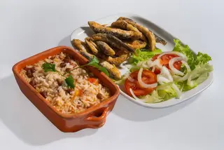 Petinga Frita c/ arroz de feijão