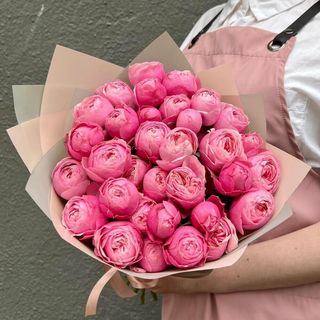 Букет із 9 кущових троянд Сільва Пінк