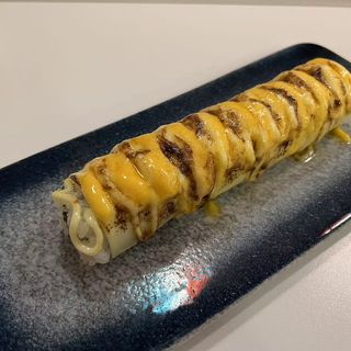 95D.Cheese Cali Roll Salmon Con Aguacate Y Pepino (8 Pzs.)