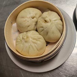 Carne maiale bao al vapore o alla griglia 3 pezzi