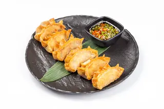 Гедза с цыпленком и креветками