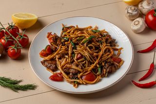 Острый жареный лагман (450гр)