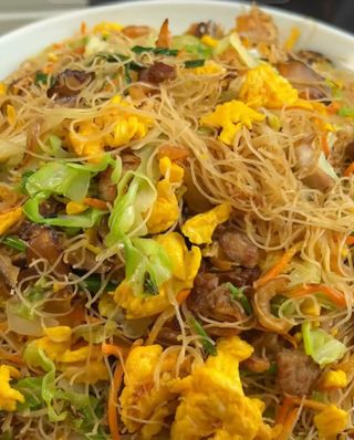 Fried vegetables rice noodles