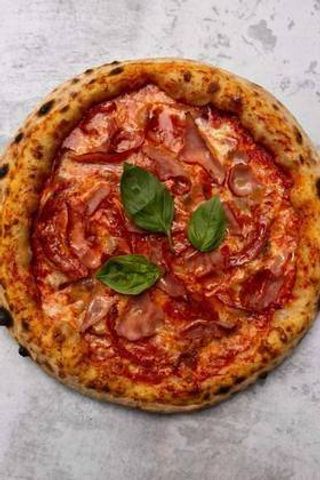 Pizza No 16 - Threesome