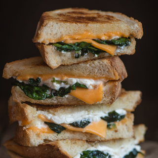 Bikini de Pavo con Queso.