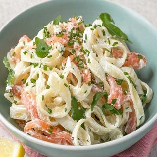 SPAGHETTI COM SALMAO