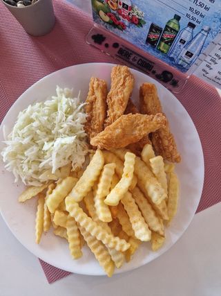 Crispy cu cartofi pai