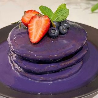 UBE PANCAKES