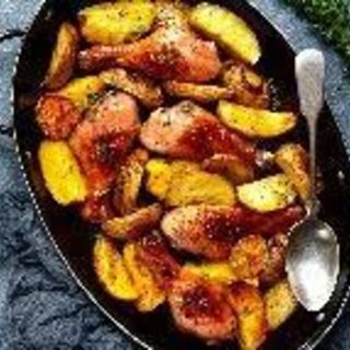 Ново! Пикантно пиле с картофи по селски