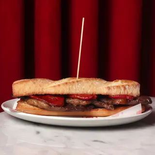 Bocadillo de ternera con Queso