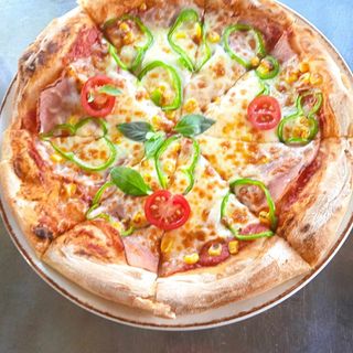 Пица три сирена 600 гр