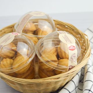 Горішки зі згущеним молоком в стаканчику