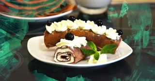 Шоколадні млинці з творогом