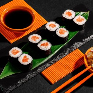 Maki Salmon