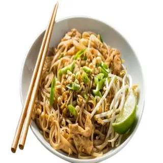 43. Pad Thai Con Pollo