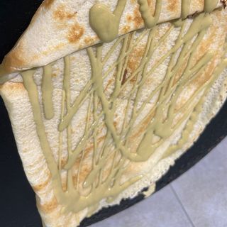 Crêpe con salsa de pistacho 