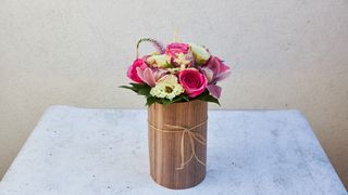 Box šareni od ruža i orhideja