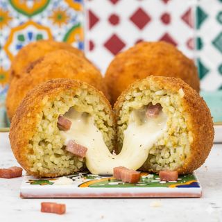 Arancino spaghetti carbonara