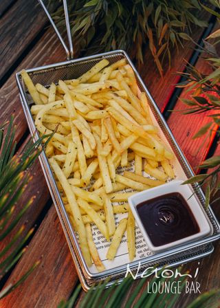 Пържени картофи със сирене (350г)