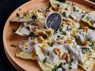 PANSOTI CON SALSA DE NUEZ