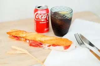 Bocadillo Jamón Ibérico + Bebida
