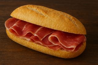 Bocadillo con jamón serrano