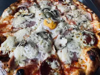 Pizza Ferrara