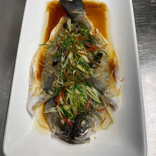 E2. Branzino al vapore