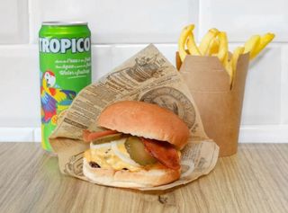 Menú Hamburguesa Cheese Bacon