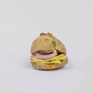 Mini bocadillo jamón y queso
