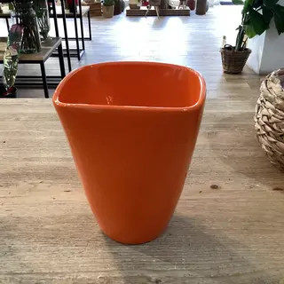 Maceta decorativa naranja 