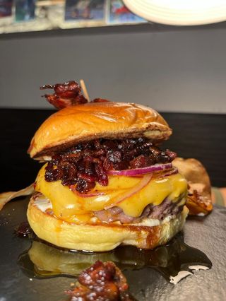 La Ex (antigua Blondie) by @cheatmealhunters