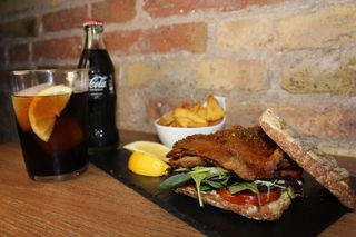 Menú Completo Sandwich Milanesa Clasica