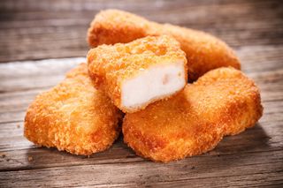 Nuggets de pui cu sos dulce acrisor hey