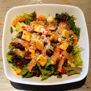 Салат Цезарь з сьомгою (250г)