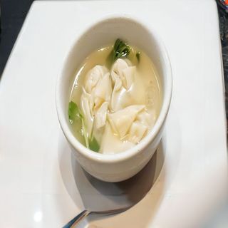 Sopa  de Wan tun