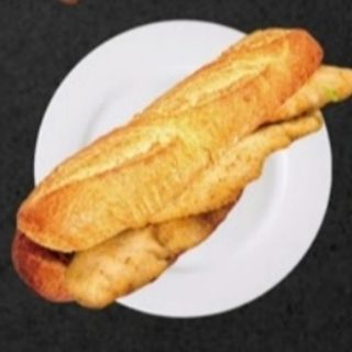 121. Bocadillo pollo rebozado