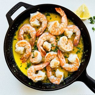 Krewetki na maśle czosnkowym