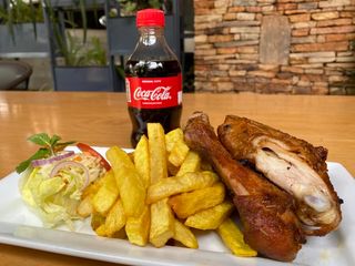Grilled Chicken 1/4 + Chips + Soda