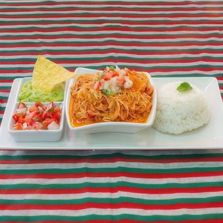 Plato De Tinga De Pollo