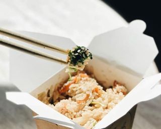 Рис Пад Тай з куркою та овочами(350г)