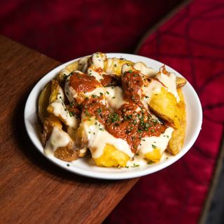 Patatas bravas