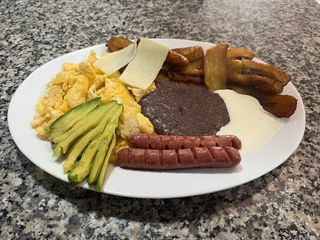Cena con plátano maduro 