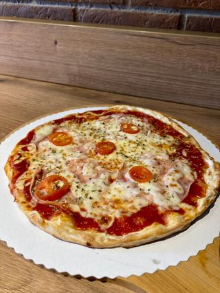 Pizza Prosciutto srednja 32 cm